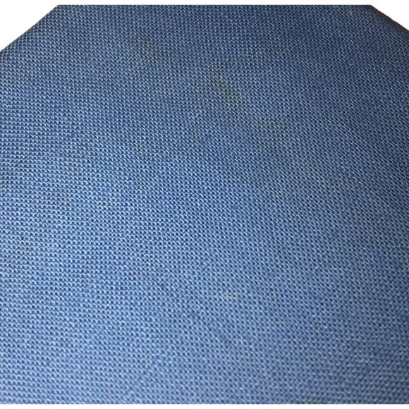 Vintage Napkins 10.5" x 11" Embroidered Cross-Stitch Set of 4 White & Blue Linen - Picture 4 of 4